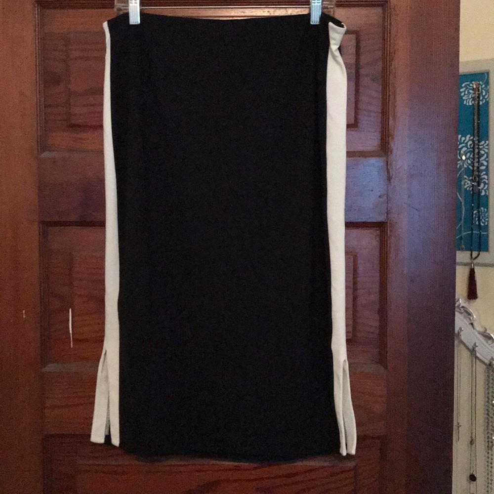 Sporty pencil skirt